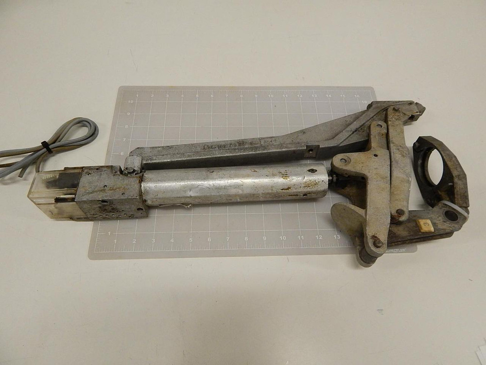 CHIRON FZ15W 536 102 41 00 VERTICAL CNC LATHE HEAD T69780