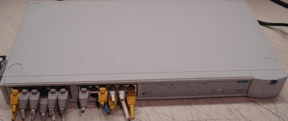 SUPER STACK HUB-01-B1 3 COM HUB 10 T4861