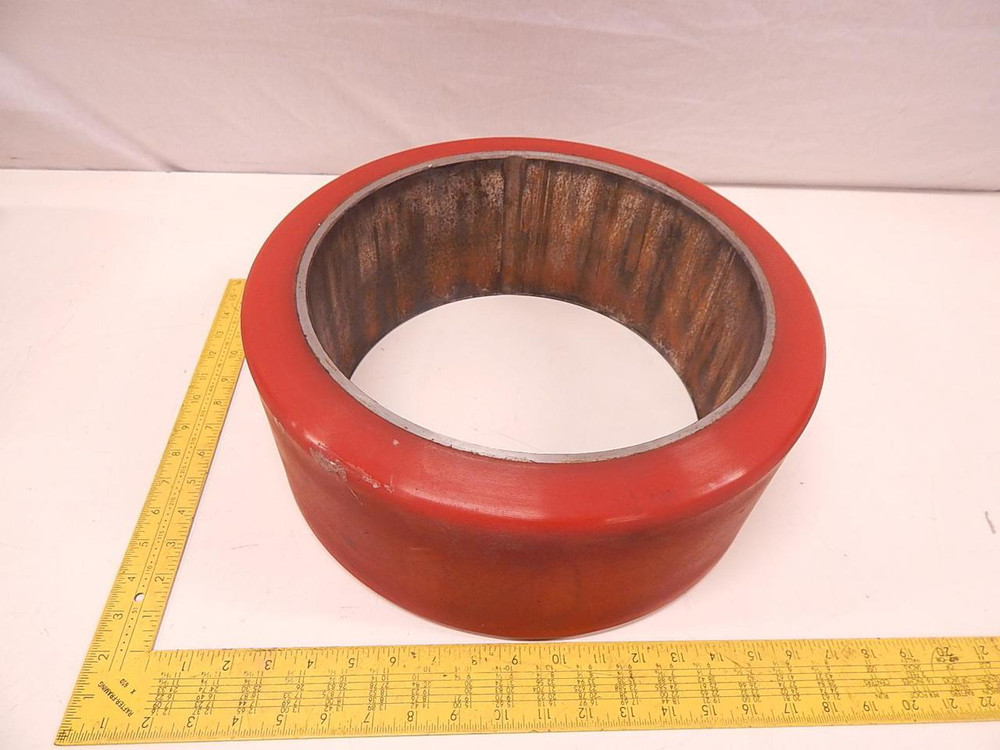 132/101T249N 12 INCH INTERIOR DIA SOLID FORKLIFT TIRE