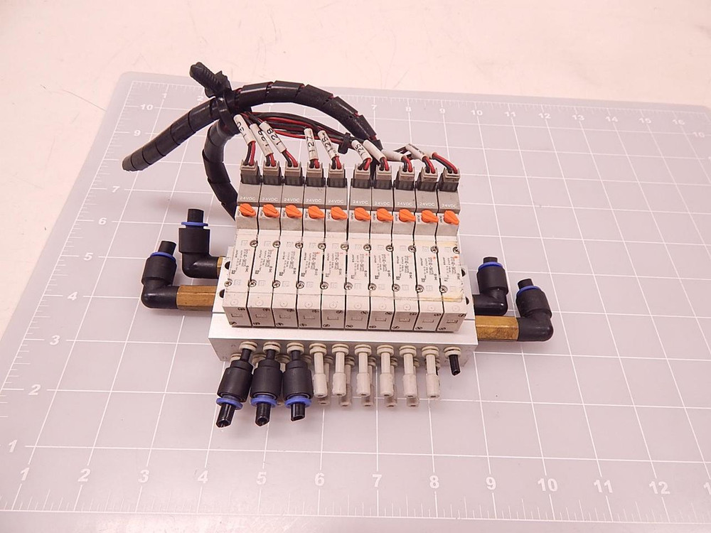 LOT OF 10 SMC SY3140-5MOZE SOLENOID VALVES T75527