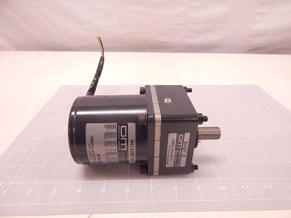 ORIENTAL MOTOR GV4G7.5 VH1425C-GV INDUCTION MOTOR 25 W W/ GEAR HEAD T79076