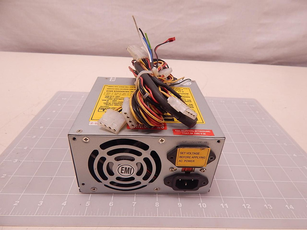 SEVENTEAM ST-300WHT POWER SUPPLY 115/230 V 50-60 HZ T80206