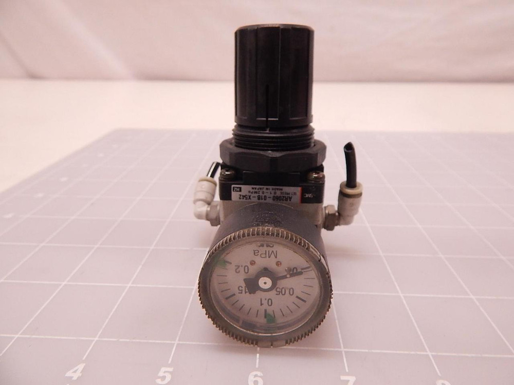 SMC AR2060-01B-X542 REGULATOR W/ GAUGE T81351