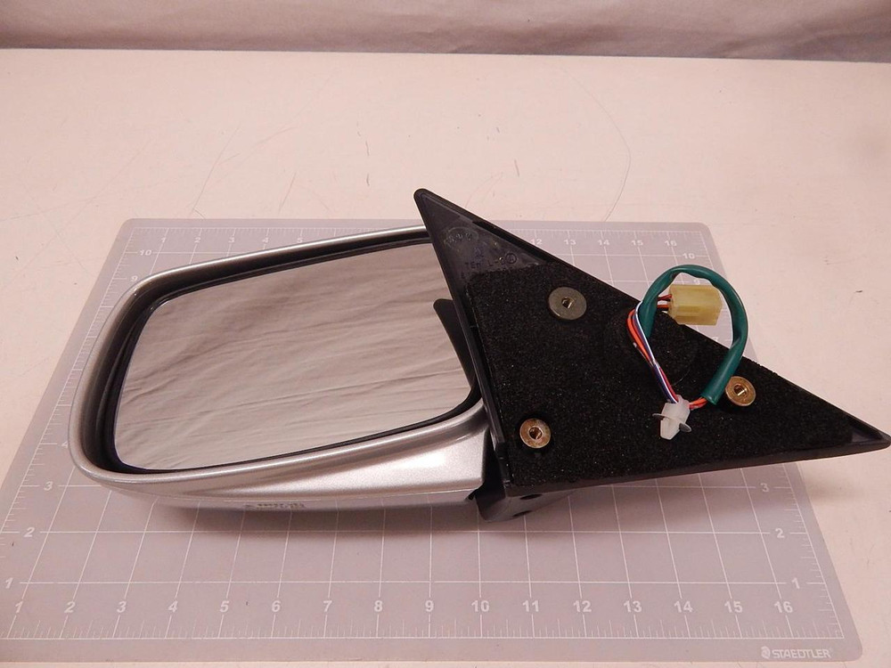 91031AE42BTC BRIGHT SILVER LH LEFT SIDE POWER MIRROR T81575