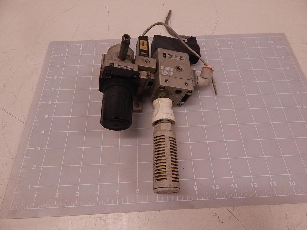 SMC AV3000-N03-5DZ AR3000-N03G SOFT START VALVE W/ REGULATOR ASSEMBLY T82619