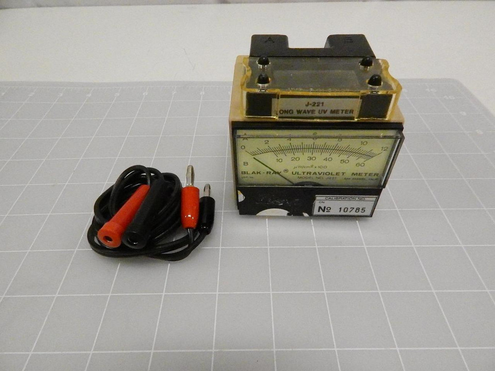 UVP INC J-221 LIGHT METER T74052