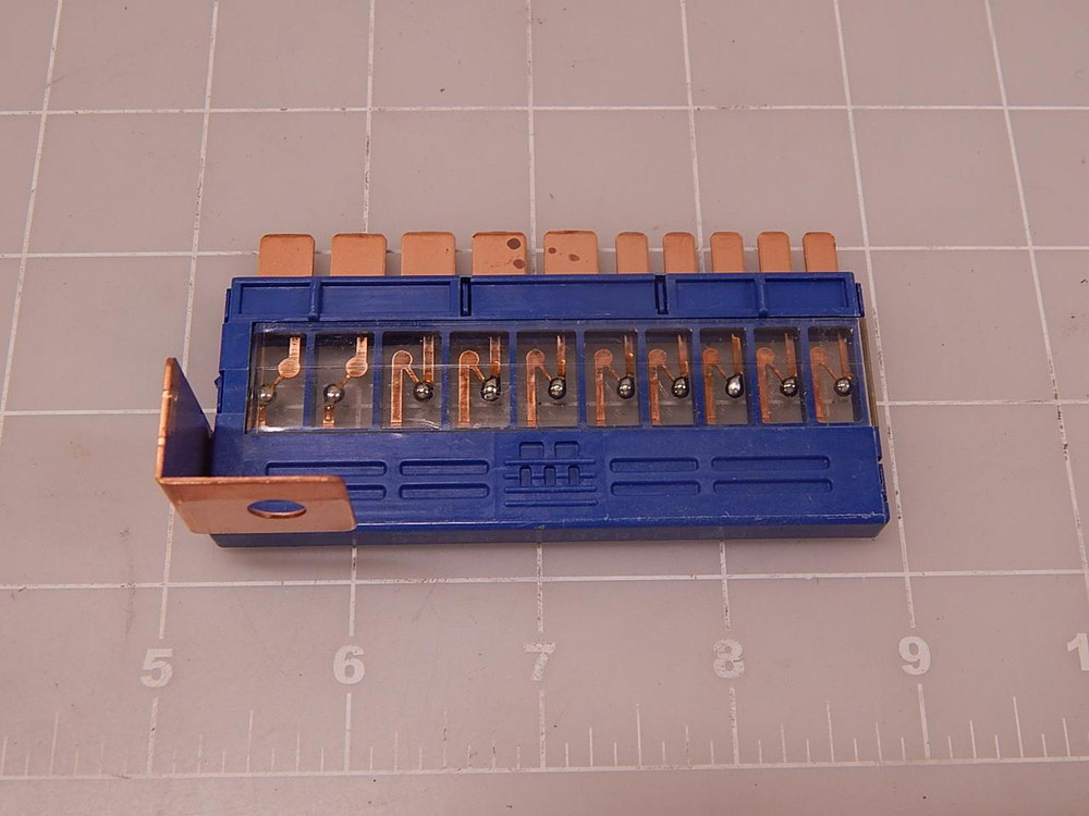 PEC 82620-48240 PA6T G30 MULTI SLOW BLOW FUSE T83669