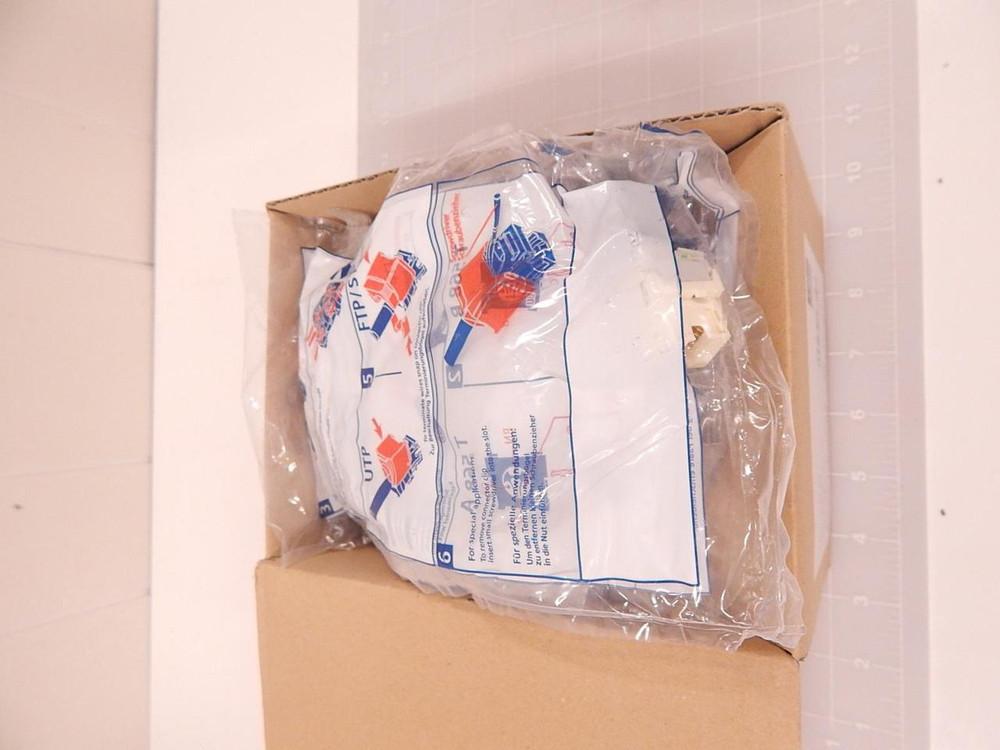 LOT OF 25 ADC KRONE KM8 J UTP CAT. 6 RJ45 MODULAR JACK T84664