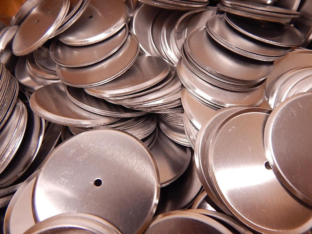 LOT OF 1200 FASTENAL 2 IN STEEL COVER PLATES T84030