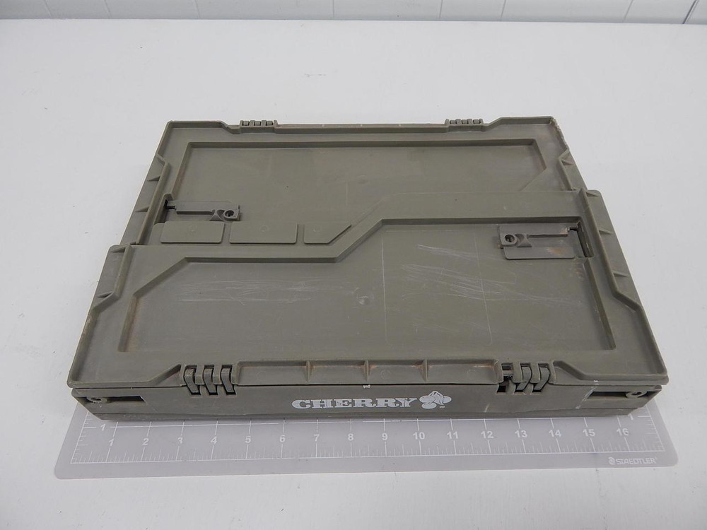 Stackable Industrial Storage Bin Containers w/ Lids T89402 For Sale