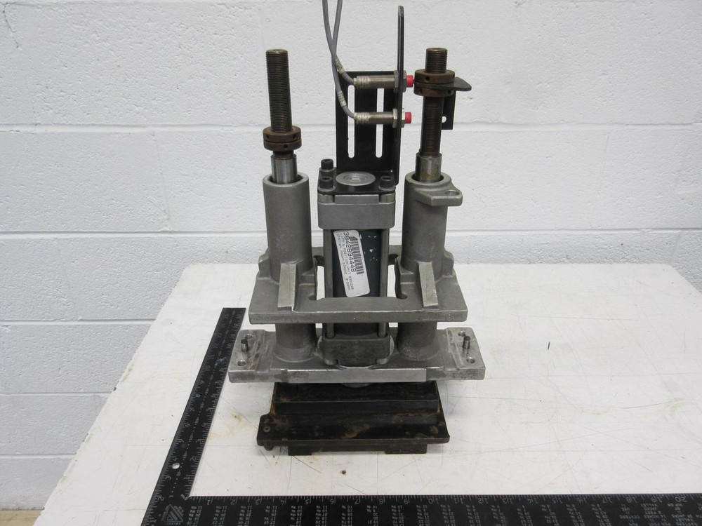 Bosch 0 822 223 012 Pneumatic Cylinder w/ Press Assembly T90227 For Sale