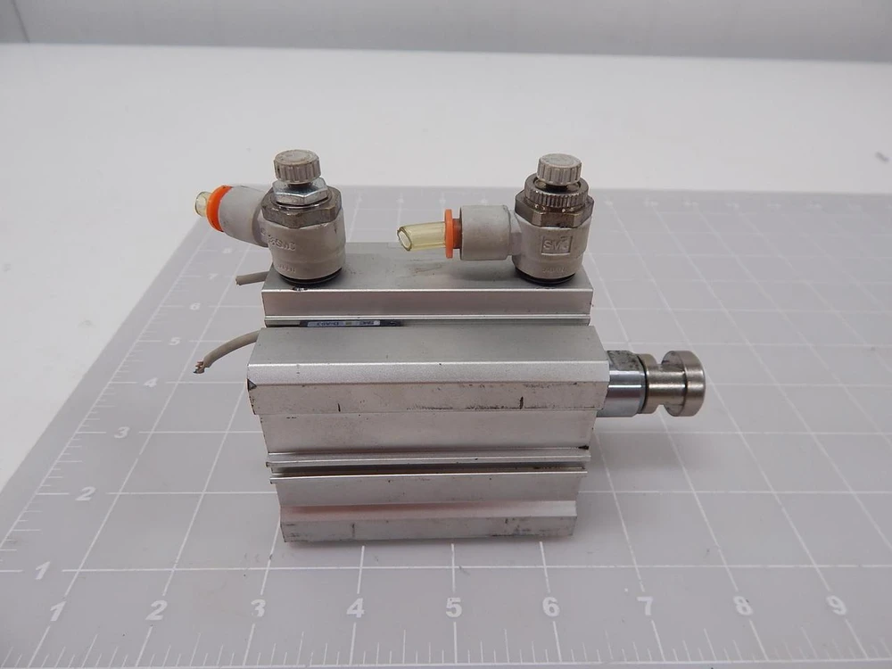 SMC CDQ2B50-40D Air Pneumatic Cylinder T89909 For Sale