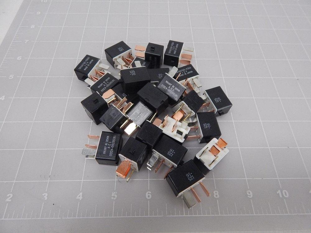 Lot of 25 Denso TN156700-4300 Relays T90061 For Sale