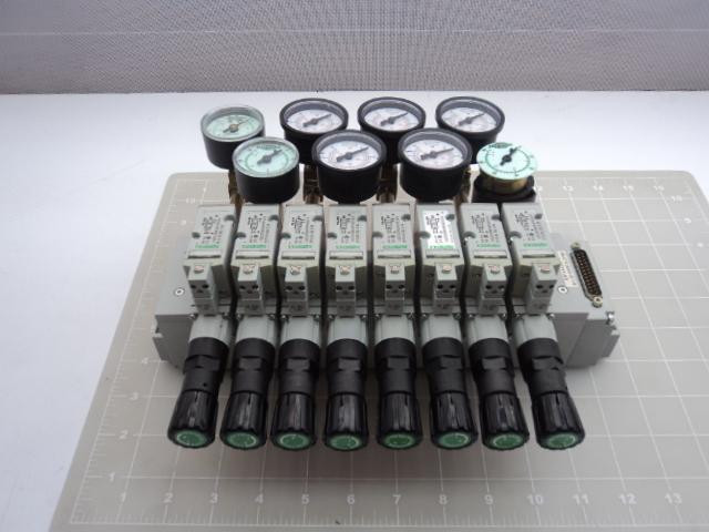 NUMATICS 041BA400M000061 1 ASSEMBLY OF 8 VALVES MAX OP PRESS 150PSIG-AIR T17462