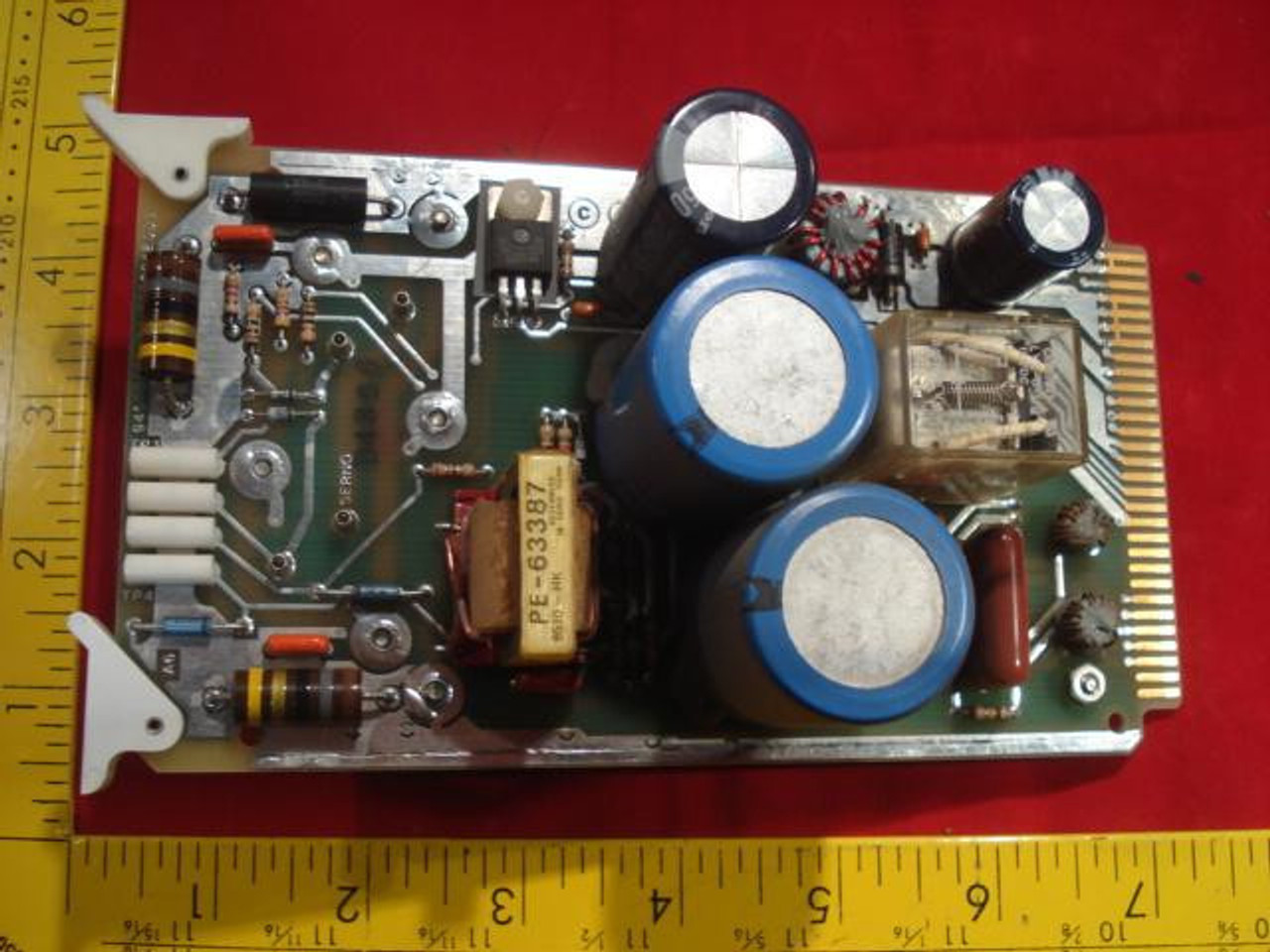 MOTOROLA 94990 01-P22061E001 A6 BOARD T9869