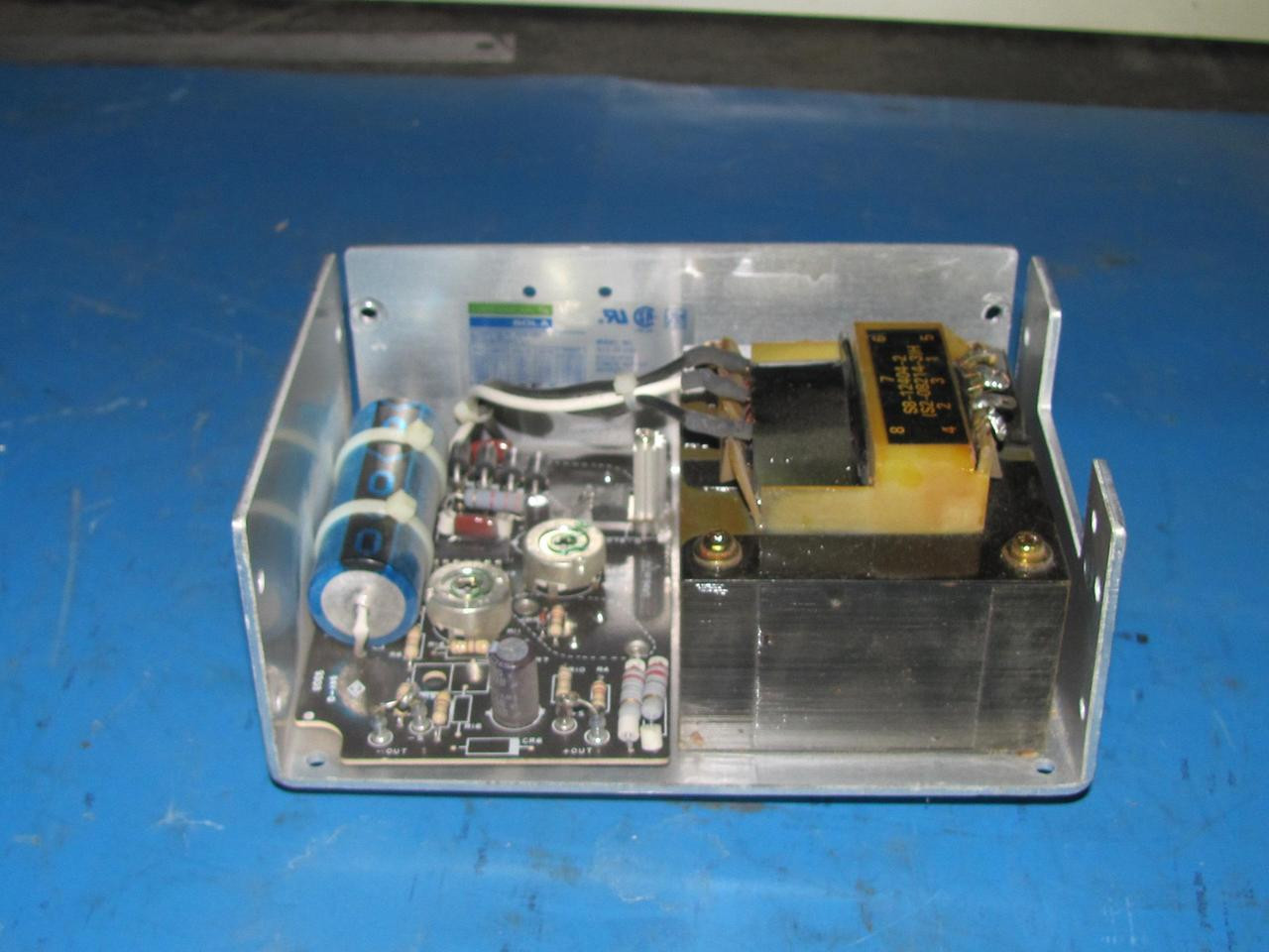 SOLA SLS-24-036 REGULATED POWER SUPPLY OUTPUT T4699