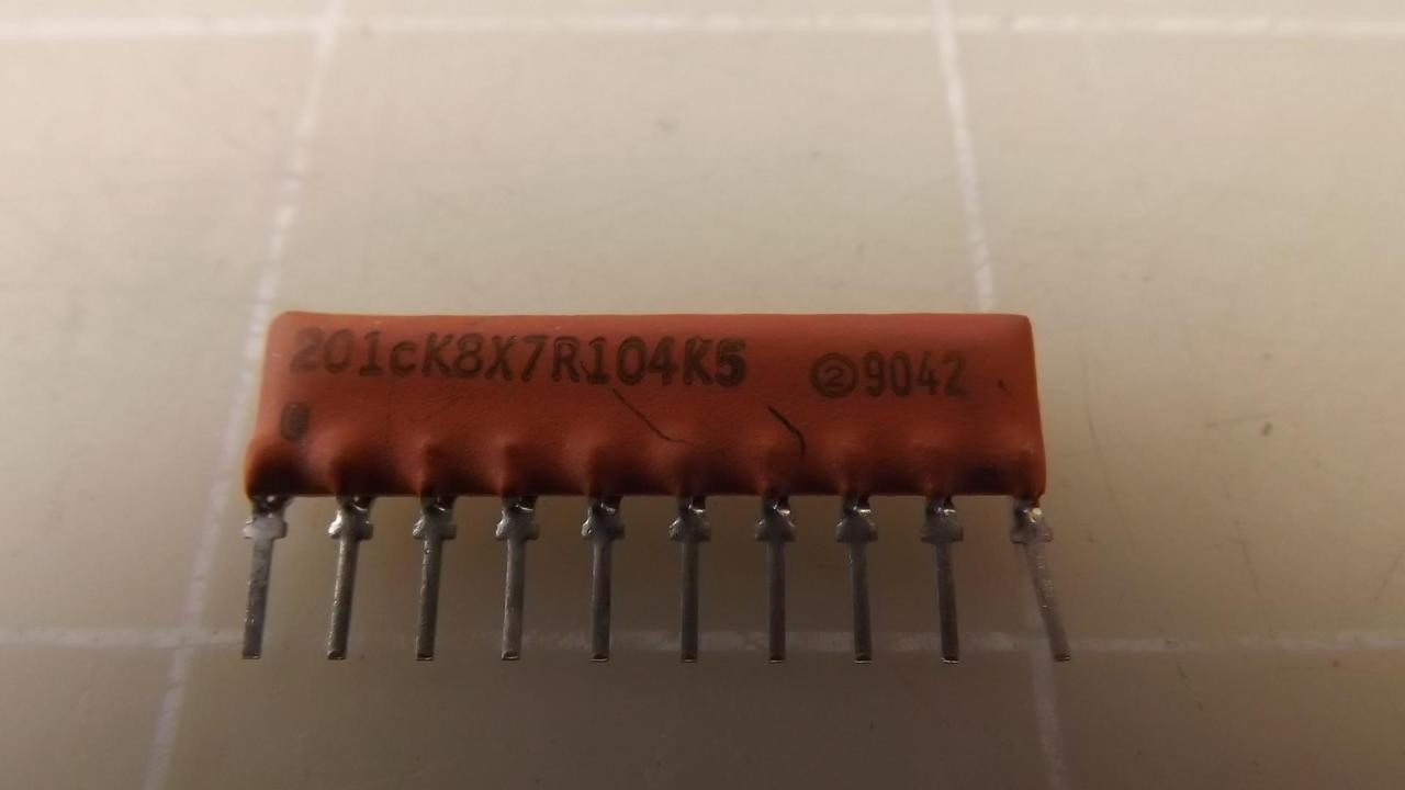LOT OF 23 VISHAY 201CK8X7R104K5 000-10-001-06152 CAPACITORS T26155