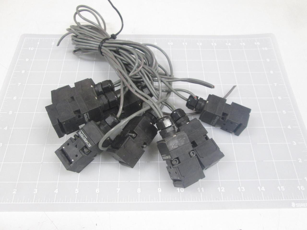 LOT OF 8 SCHMERSAL  AZ17-02ZRK KEYED INTERLOCK  T65009