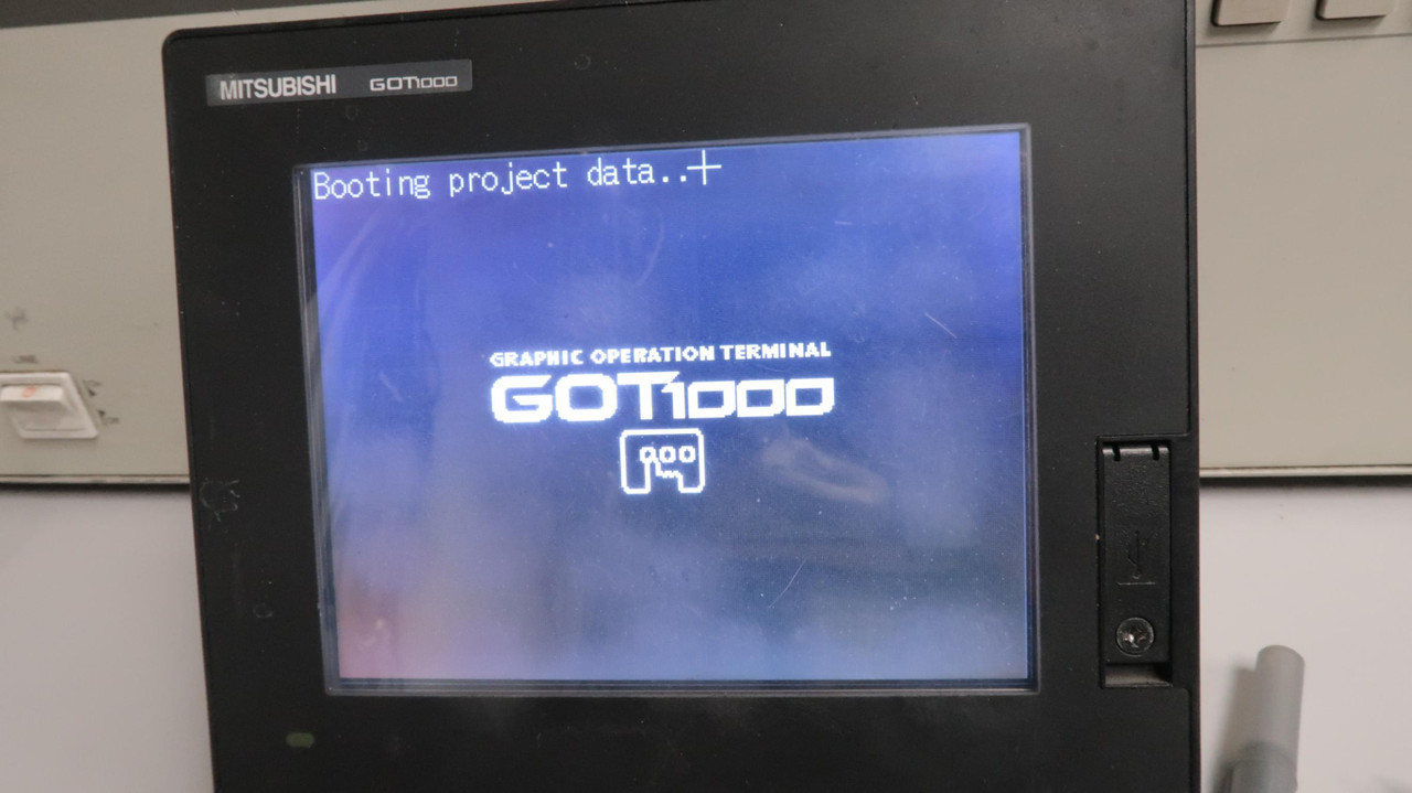 Mitsubishi GT1450-QLBD  Graphic Operation Terminal (TESTED) For Sale