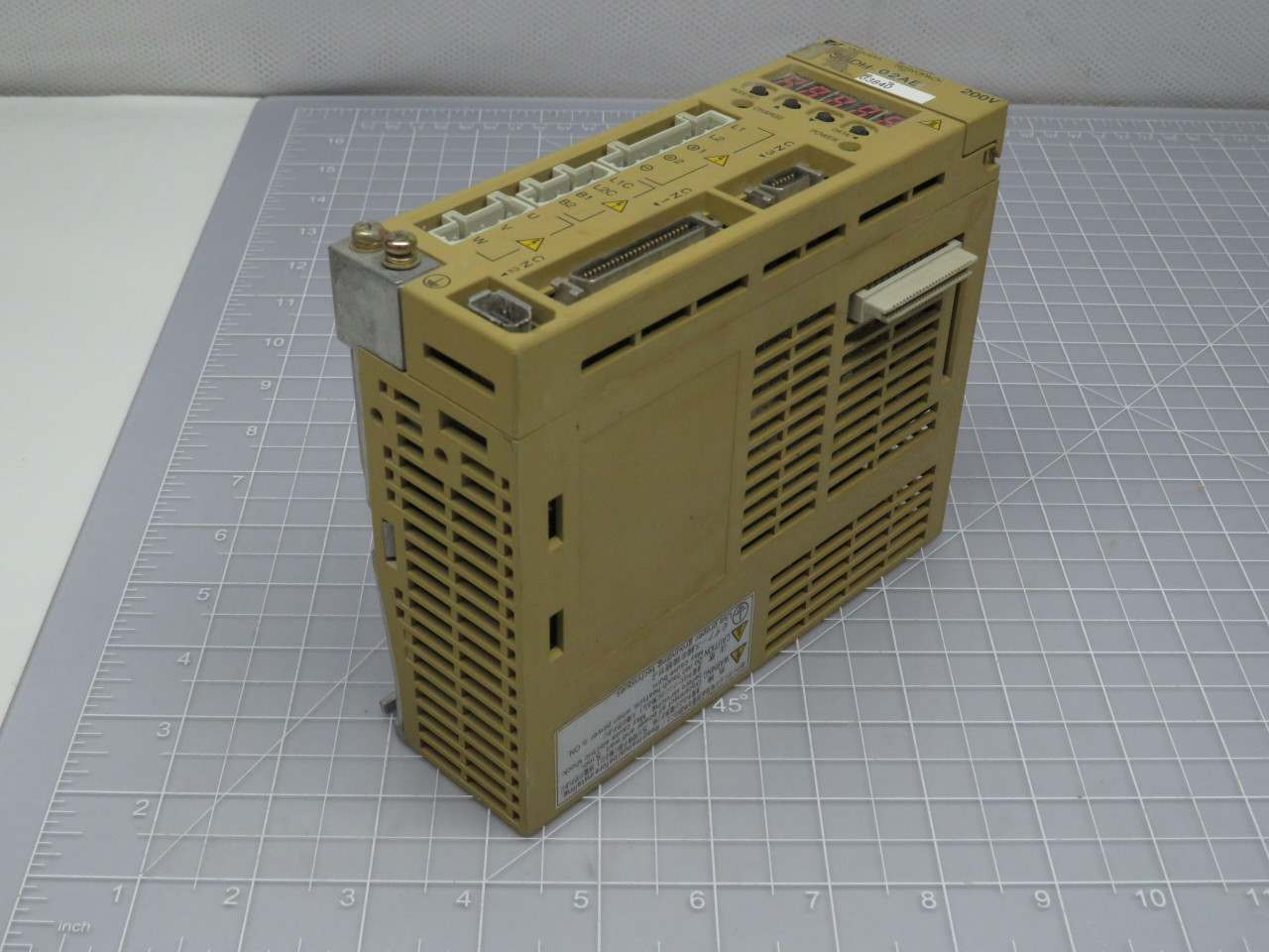 Yaskawa SGDH-02AE  Servo Driver  For Sale