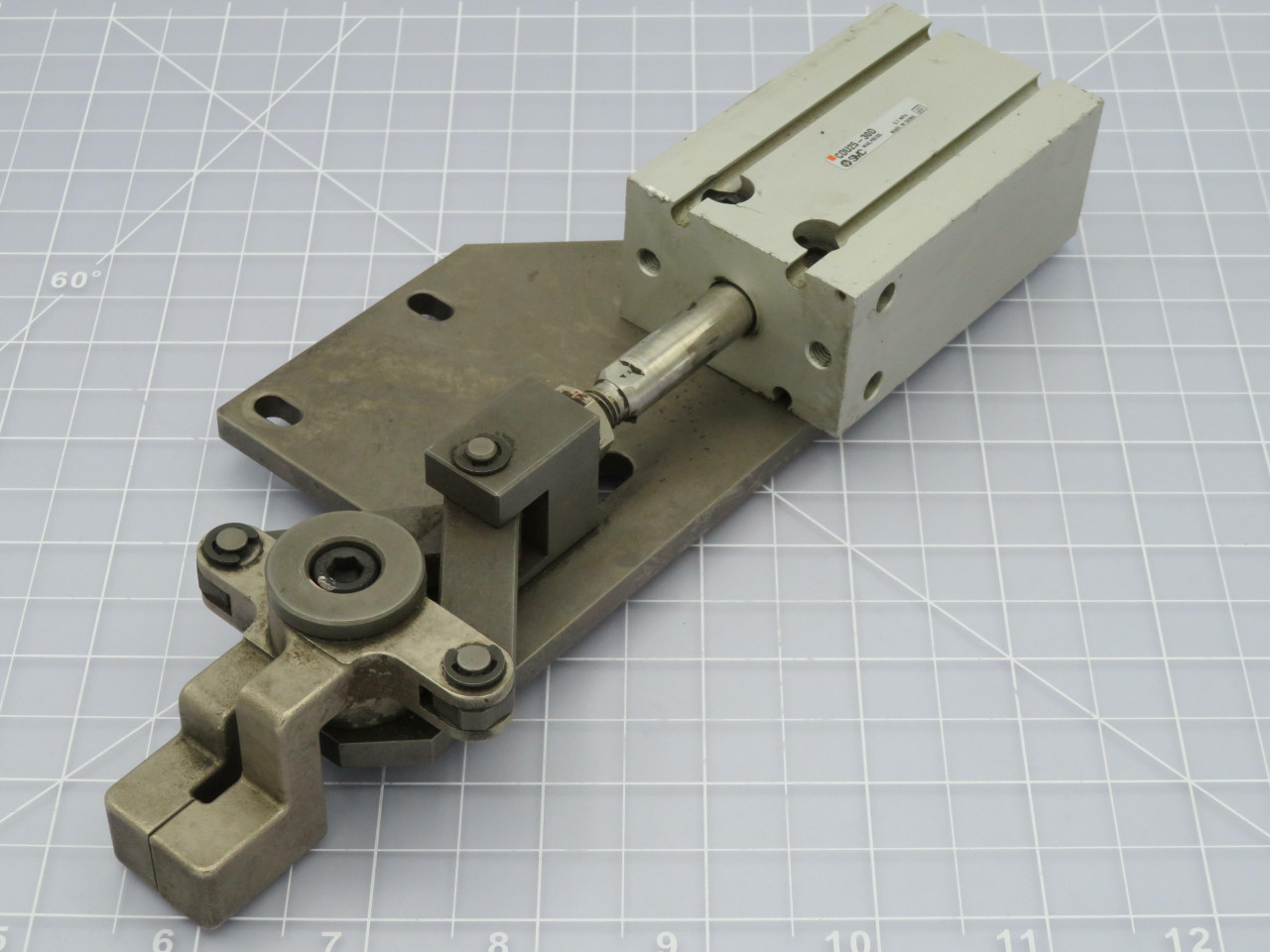 SMC CDU25-30D  Cylinder Double Acting 0.7MPa  For Sale