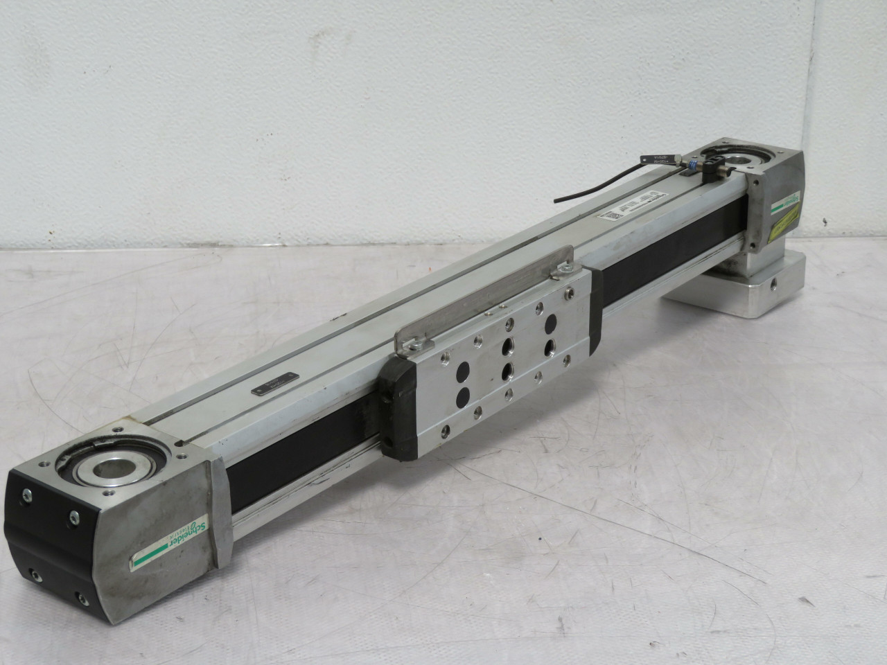 Schneider PAS42BBM0300 0073000007129 Linear Drive  For Sale