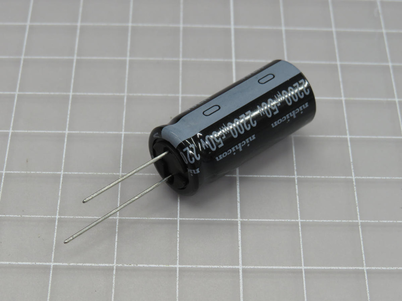 Lot of 300 Nichicon  UVZ1H222MHD  Aluminum Electrolytic Capacitors   For Sale