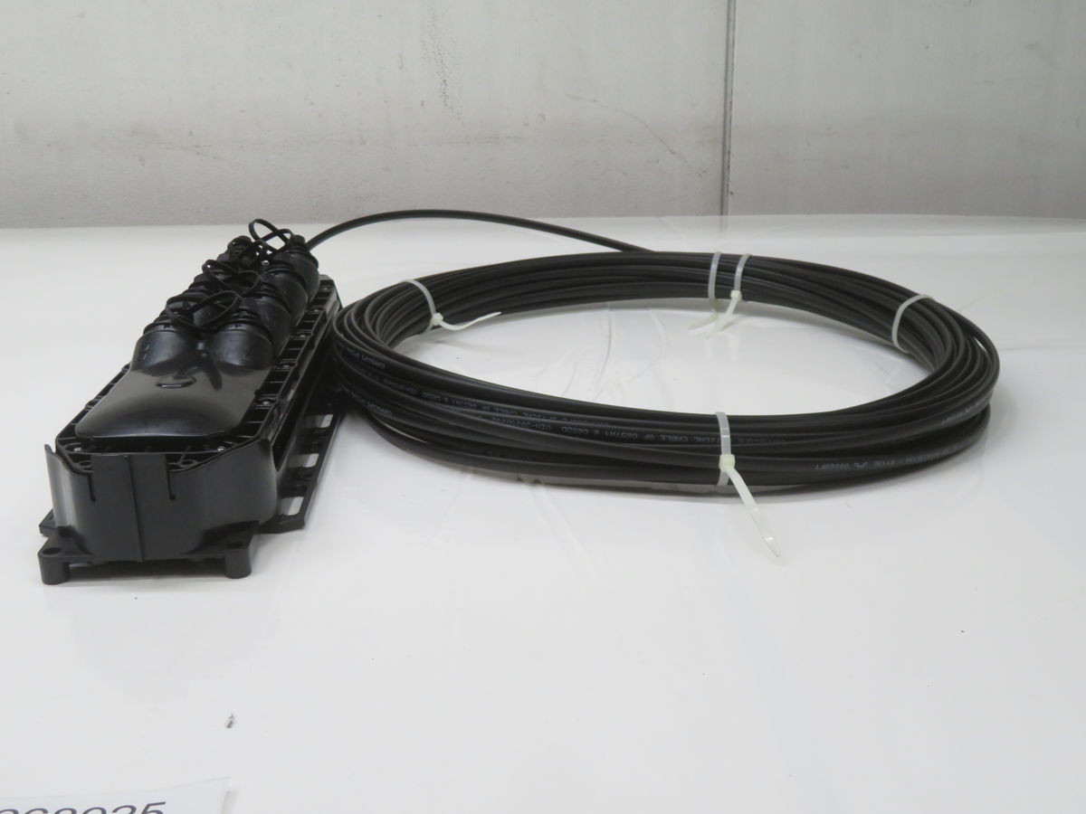 NEW MST-08MH00-A0100U COMMSCOPE MST 8 PORT FULL 100F/30M Port version ...