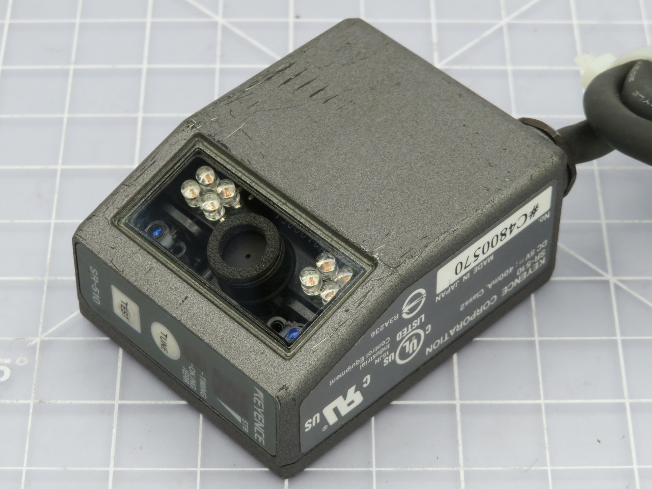 Keyence SR-510 Barcode Scanner Sensor VDC 400mA Class T189212  TEAMEQUIP