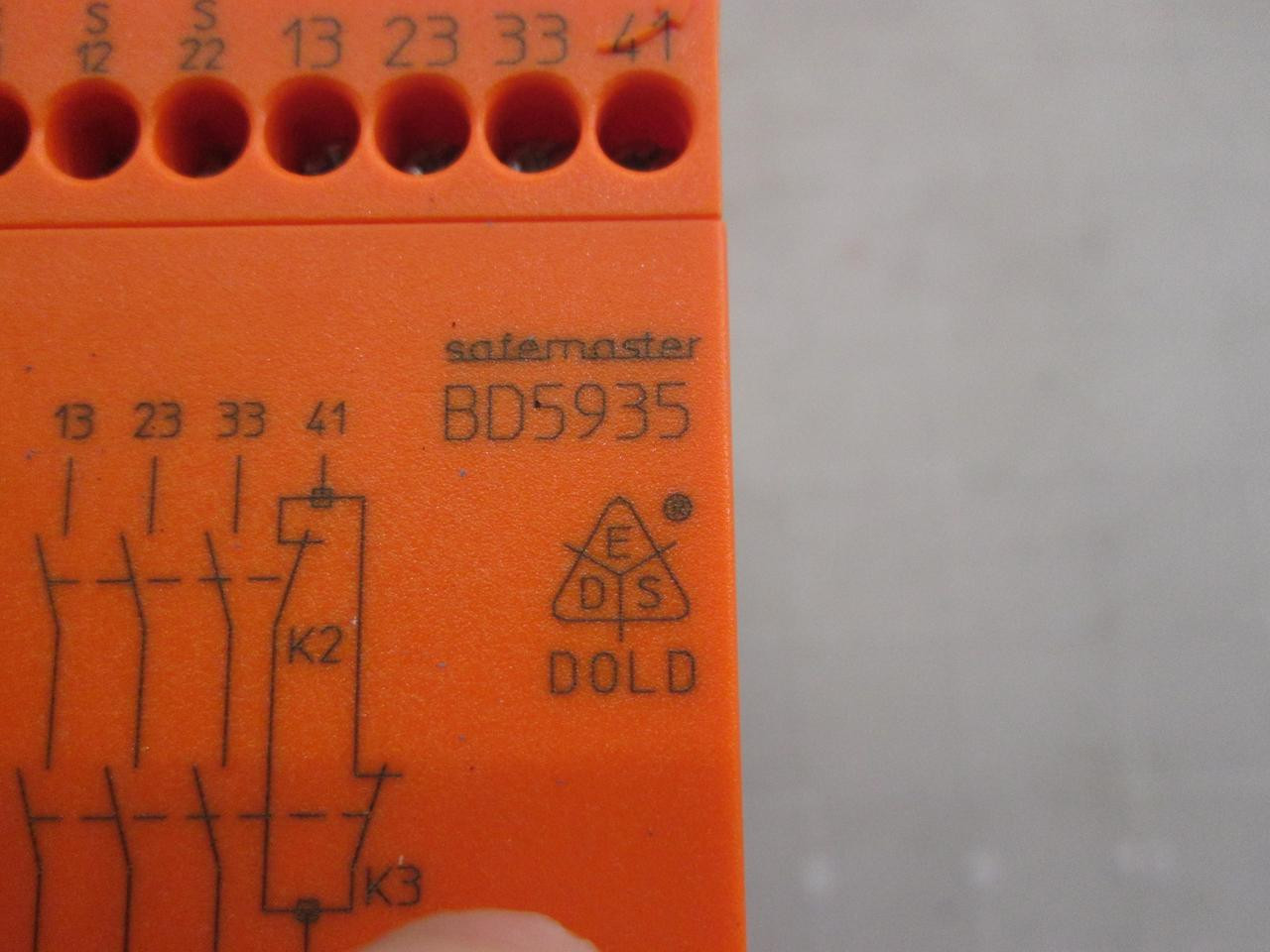 Safemaster BD5935 Safety Relay Monitor - Grab It