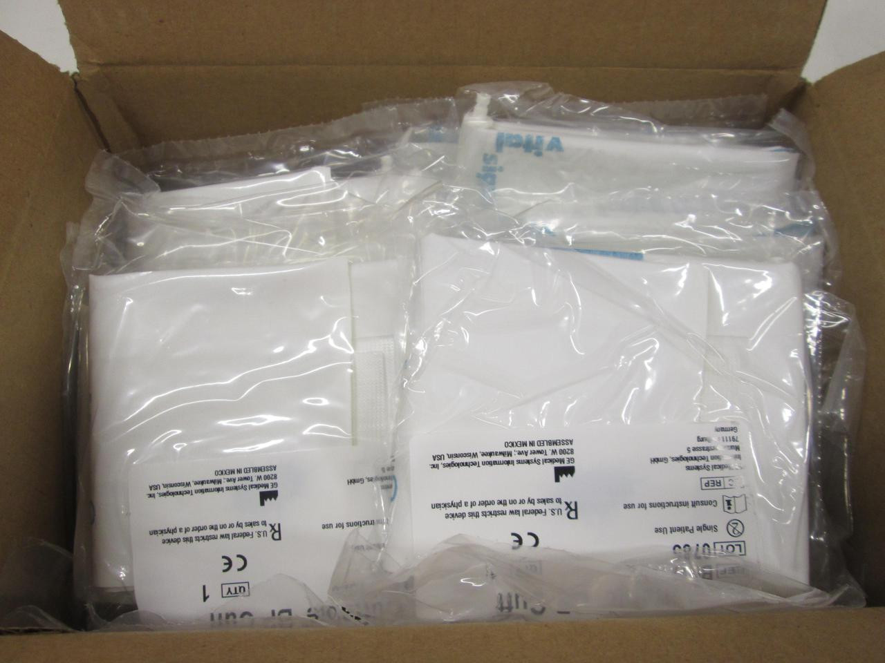 Case of 20 GE BP471520 Small Adult Vital Signs Blood Pressure Cuffs T67884  - TEAMEQUIP