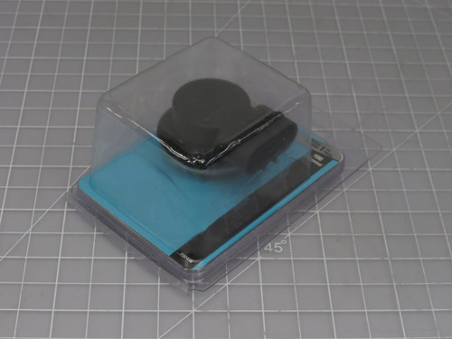 Cambridge    3-Terminal Lamp Socket  For Sale