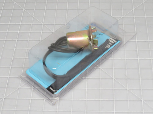 Lot of 6 Cambridge  200286  Universal 2-Wire Double Contact Light Socket 1.9cm  For Sale