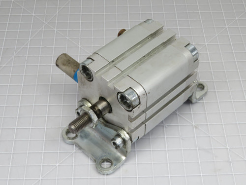 FESTO ADVU-40-30-A-P-A COMPACT CYLINDER T200549