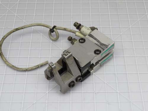 CKD BHA-03CSI PNEUMATIC GRIPPER T200563