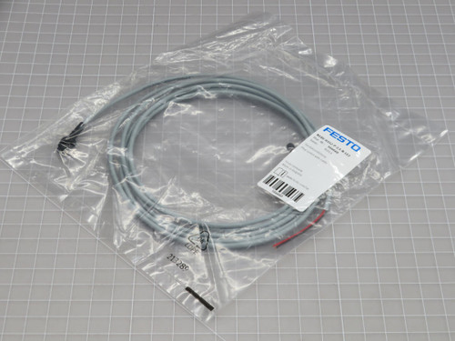 Festo  NEBV-H1G2-P-2.5-N-LE2  Plug Socket with Cable  For Sale
