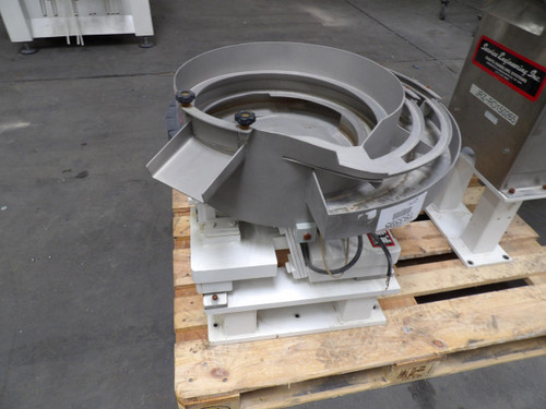 SERVICE ENGINEERING VIBRATORY BOWL PARTS FEEDER 18" SS M3533