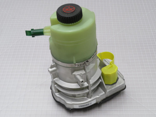 Mercury   8M6005909  Verado Hydraulic Assist Pump fr Power Steering  For Sale