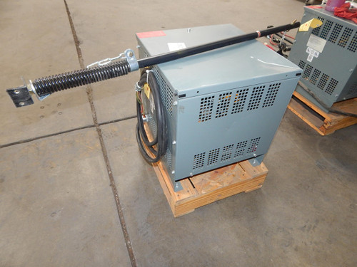 HOBART 510M1-12E FORKLIFT BATTERY CHARGER 24V 100AMP M4077