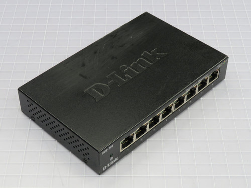 D Link  DGS-108  8-Port Unmanaged Gigabit Metal Desktop Switch  For Sale