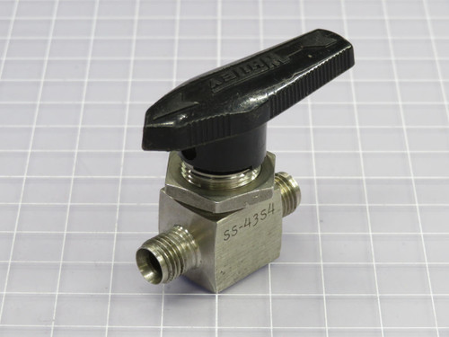 Swagelok  SS-43S4  Stainless Steel Ball Valve  For Sale