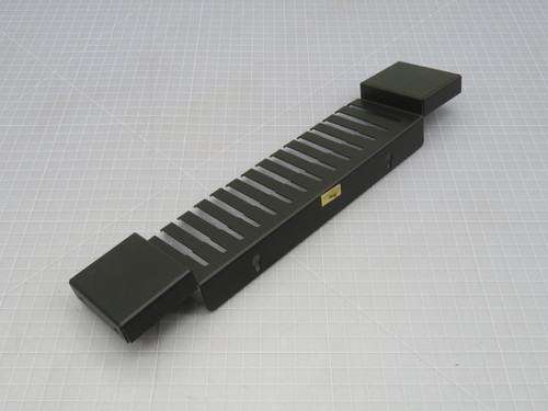 MIDDLE ATLANTIC CLAW WALLMOUNT CABLE HANGER T219117