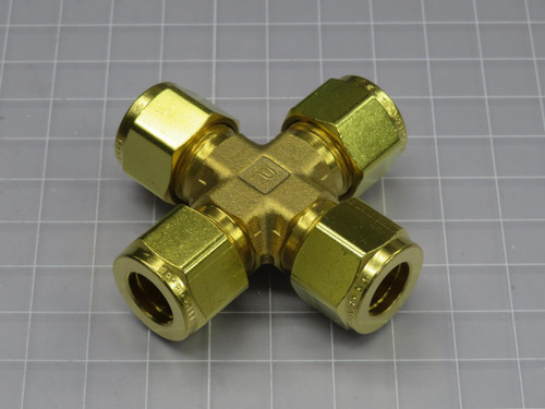 Lot of 2 Parker  8ECR8-B  A Lok Fitting  For Sale