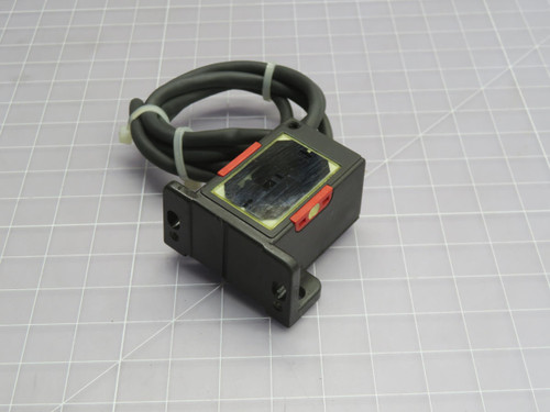 HEIDENHAIN  LIDA 19/100 233 039-04 D83301 SCALE SCANNER FOR HEAD MOTION  For Sale