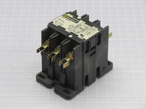 SQUARE D  8910DPA33V02    For Sale