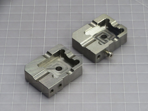 Lot of 2   48WP81D002 U0000103559   For Sale