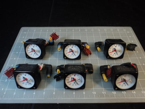 6 KOGANEI GS1 PRESSURE GAUGE LOT T13091