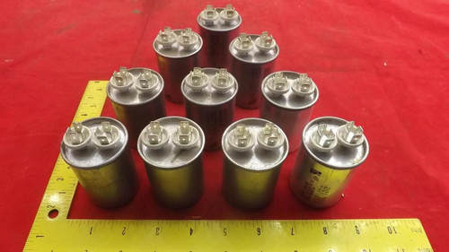 LOT OF 9 AEROVOX Z23P2415M CAPACITORS 15 UF 240 V 70C T21296