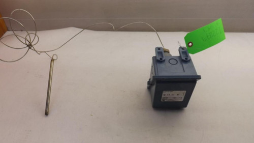 LOT OF 3 UNITED ELECTRIC TEMPERATURE SWITCH DEVICE F402-4BS T22279