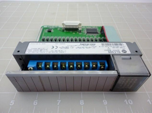 ALLEN BRADLEY 1746-OB16E SER A OUTPUT MODULE 8AMP 30VDC SLC500 T15334